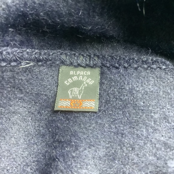 Alpaca Camargo Peru Rectangular Fringed Scarf - Picture 8 of 9